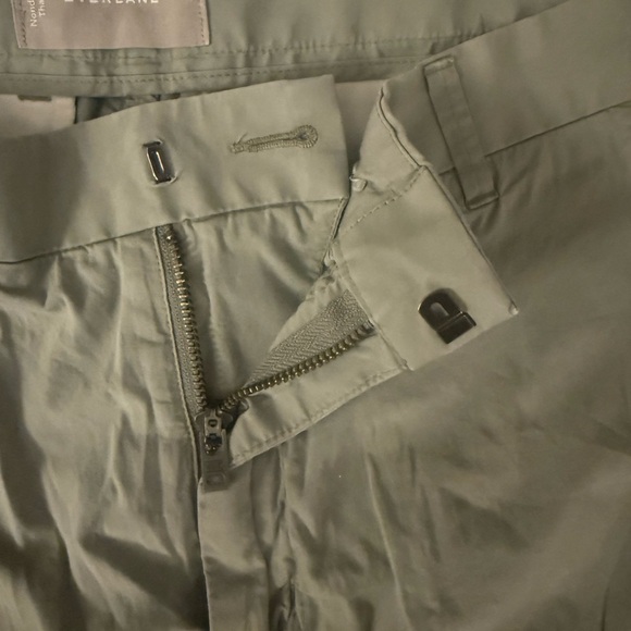 Everlane Sage Green Women's Bermudas - Picture 4 of 9